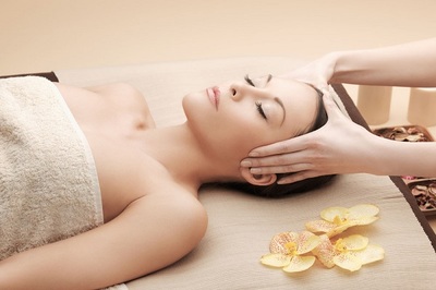 ChrisFarrell美容SPA 專業(yè)美容服務(wù)，煥發(fā)肌膚光彩